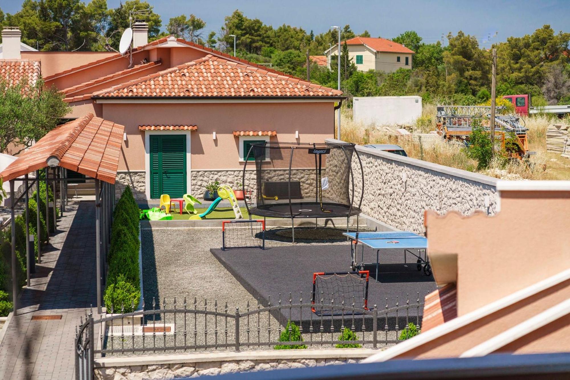 Apartments Antonia Шибеник Экстерьер фото